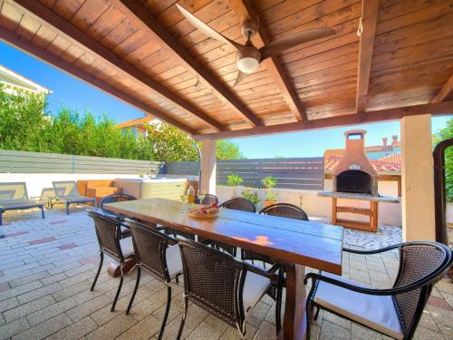Balkón nebo terasa v ubytování Holiday Home Bernarda by Interhome