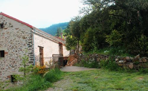 Auberge de Lascours, gîte d'étape pleine nature.
