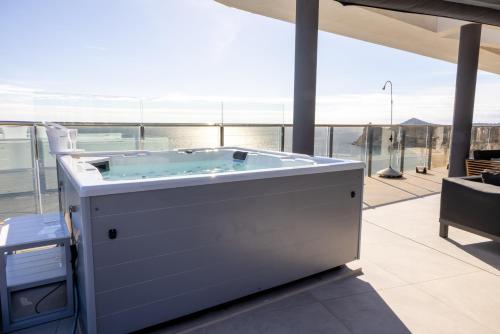SUNSET CLIFFS VIP APARTMENT photo 42