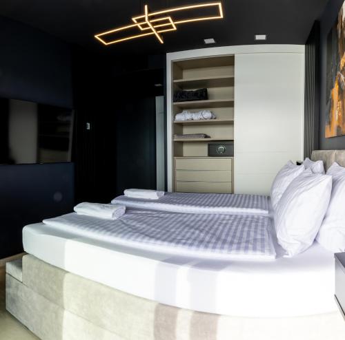 SUNSET CLIFFS VIP APARTMENT photo 12