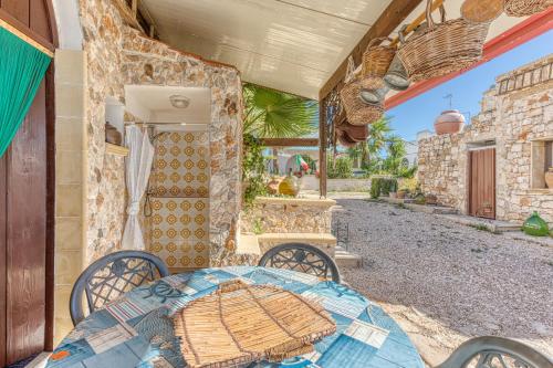 Salento seaside apartment with sea view and garden