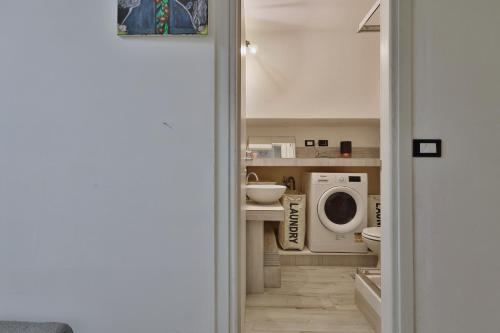 Quiet House Milano in Navigli Sleeps 4