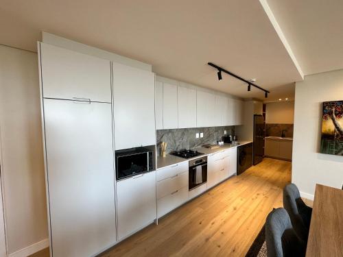 Dapur atau dapur kecil di Newlands Peak Apartments