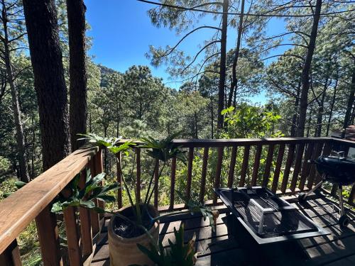 Ein Balkon oder eine Terrasse in der Unterkunft Cabañas VIP Mazamitla
