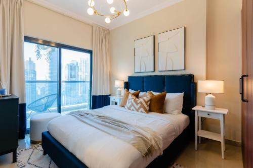 LUXFolio Retreats – Heart Of Marina – 2BHK