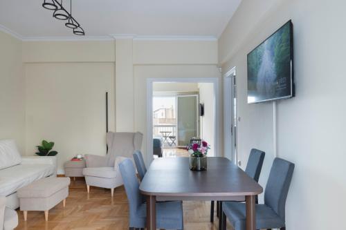 Spacious Heart of the City Apartment - Ermou Street Syntagma