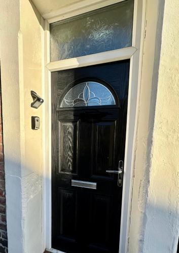 Gambar di galeri bagi Large 3Bed Sleeps 6 Free Parking Near Tynemouth di North Shields