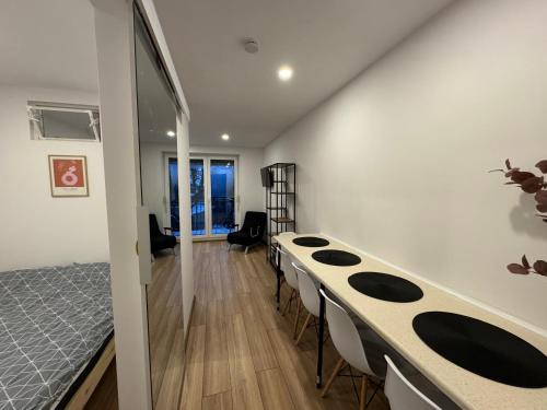 Photo de la galerie de l'établissement ApartamentsByMatyrafa-V, à Tarnowskie Góry