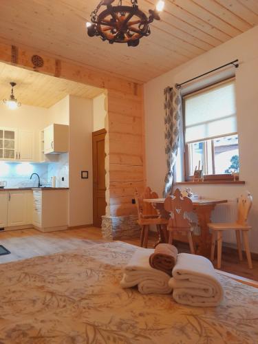 Kuchyňa alebo kuchynka v ubytovaní Apartament we Wsi