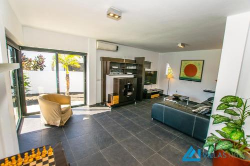 229 - Villa Lanson by Villas Now Ltd