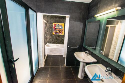 229 - Villa Lanson by Villas Now Ltd