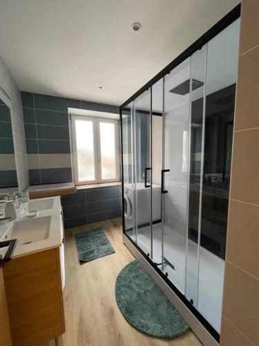 Appartement lumineux avec balcon