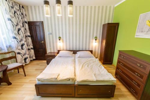 Fotografie z fotogalerie ubytování Noclegi Petrus v destinaci Szczawno-Zdrój