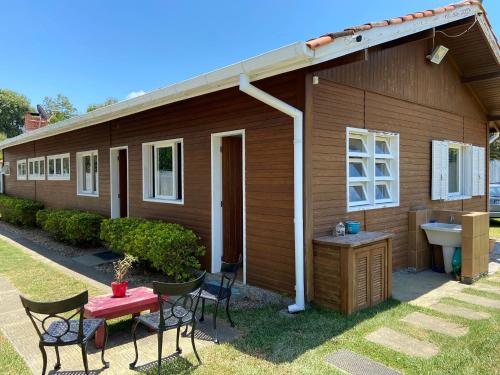 El edificio en el que está la casa vacacional