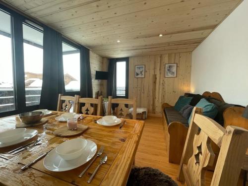 Studio rénové avec Balcon, Pieds des pistes, WIFI
