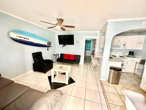 St Maurice Beach Inn – Photos 3