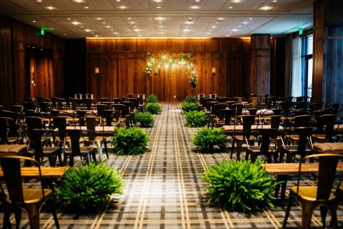 Limelight Hotel Denver Image
