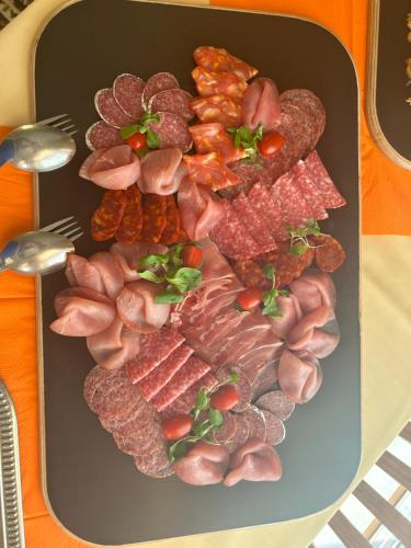 Еда / где поесть недалеко от гостевого дома