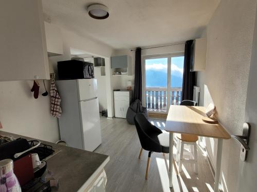 Photo de la galerie de l'établissement Vercors, appart F1 au calme !, à Château-Bernard