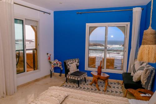 Ruang duduk di La Skala - Apartment with great sea view