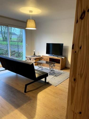 Photo de la galerie de l'établissement Location maison 4/6 personnes, à Landes-sur-Ajon