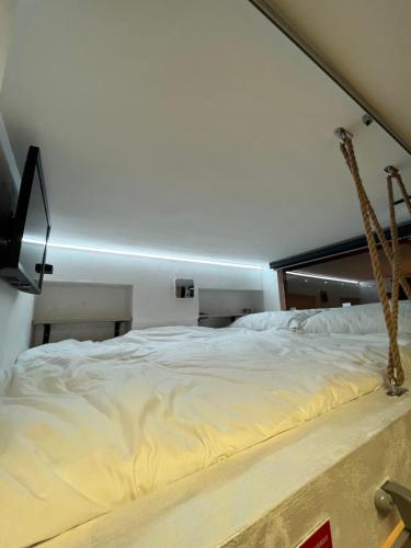 Postel nebo postele na pokoji v ubytování Appartamento di lusso sulle piste