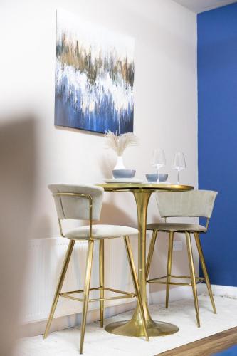 Φωτογραφία από το άλμπουμ του Violet Suite Apartments σε Derry Londonderry