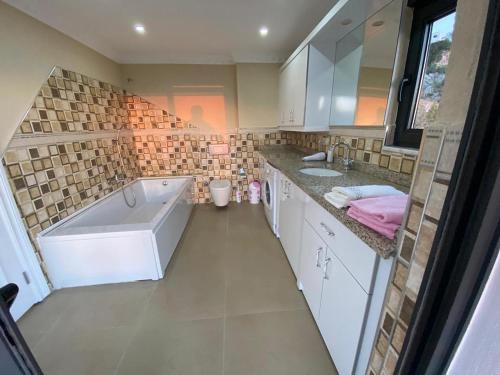 Phòng tắm tại Villa - Luxux - Rooftop - Terrasse - Whirlpool - Pool