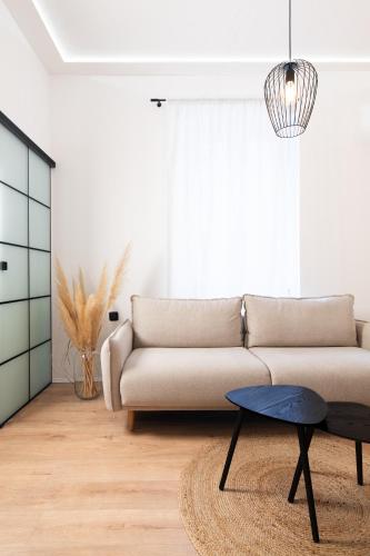 Khu vực ghế ngồi tại Green Room and Apartment