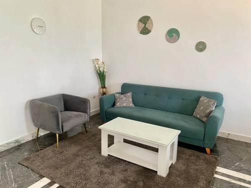 Coin salon dans l'établissement L’écho des vagues