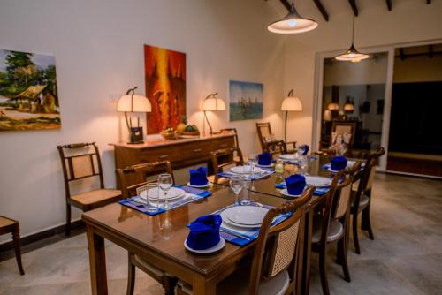 Fotografie z fotogalerie ubytování Arhimser Villa-superb 4 bedroom beachfront BB for 8 in Ranna, Tangalle, pool, free pickup or drop off for 7 night stays arriving together, serviced, taxes included v Tangalle