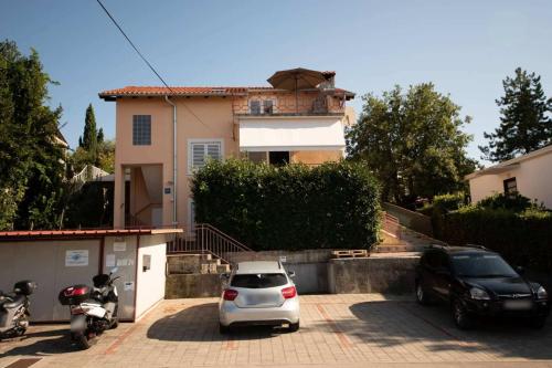 Family-friendly apartments with swimming pool Njivice, Krk - 21862