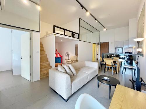 Nana'S at EST Bangsar KL Sentral Gem Loft