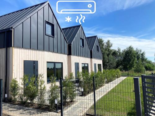 Sun Club - Modern House Mielno - Mielenko