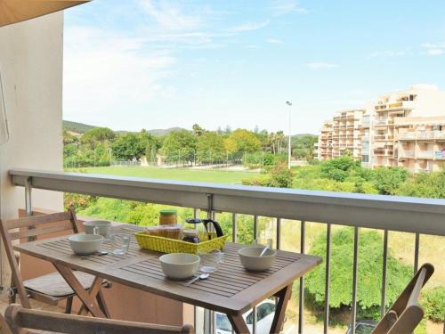 Studio cosy 4 pers, climatisé avec terrasse et parking, proche plage - Le Lavandou - FR-1-251-518