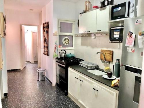 Nhà bếp/bếp nhỏ tại Casa-Apt de 2 Dormitorios Perfecta Ubicacion