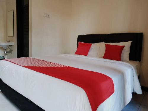 Cama o camas de una habitación en Rahayu Residence Syariah Kediri