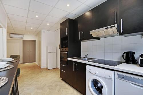 Beautiful apartment 4P/1BR Champs Elysées