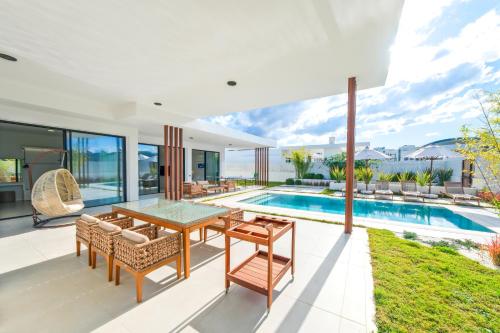 Πισίνα στο ή κοντά στο Ashta Suites / Zen Suite