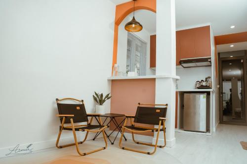 Una cocina o cocineta en AimeeHouse - Trích Sài