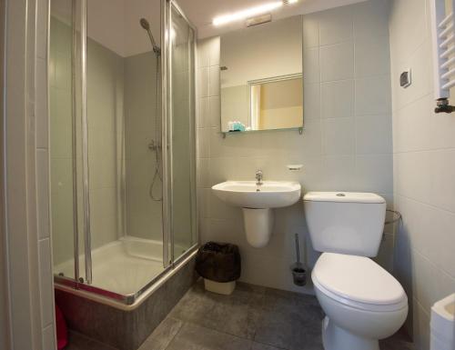 Koupelna v ubytování Hotel Miramar