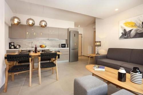 Fivos Luxury Suite