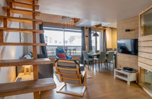Apartment Genevrier - Spacious Balcony with Mont Blanc Views