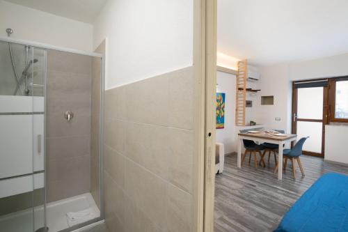 Un baño de OlbiaLoft