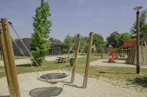 Herní místnost nebo prostor pro děti v ubytování Le gite des remparts