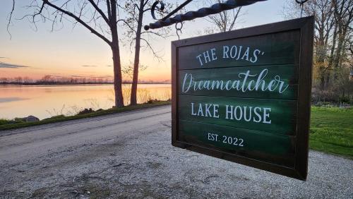 Dreamcatcher Lake House