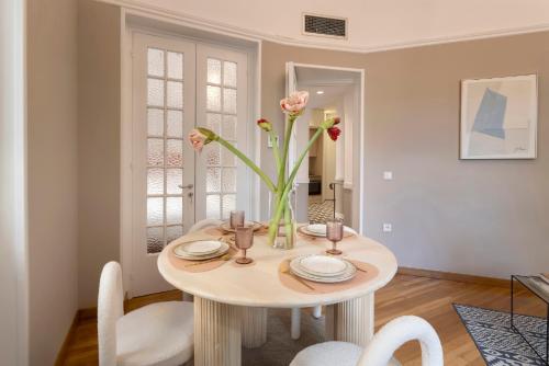 Three Bedroom Acropolis Maisonette by Idiosyncrasy Collection