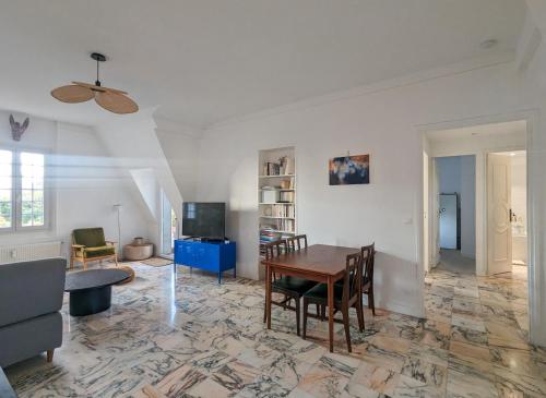 Galeriebild der Unterkunft Appartement lumineux avec terrasse à 7min de Paris in Asnières-sur-Seine