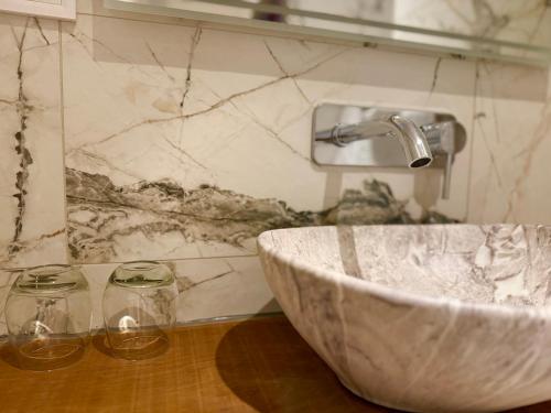 Ένα μπάνιο στο Pax et Amor Chambres d'hôtes de charme - Charming B&B