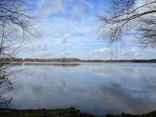 a view of a large body of water at Ferienhaus Pirol in Zossen